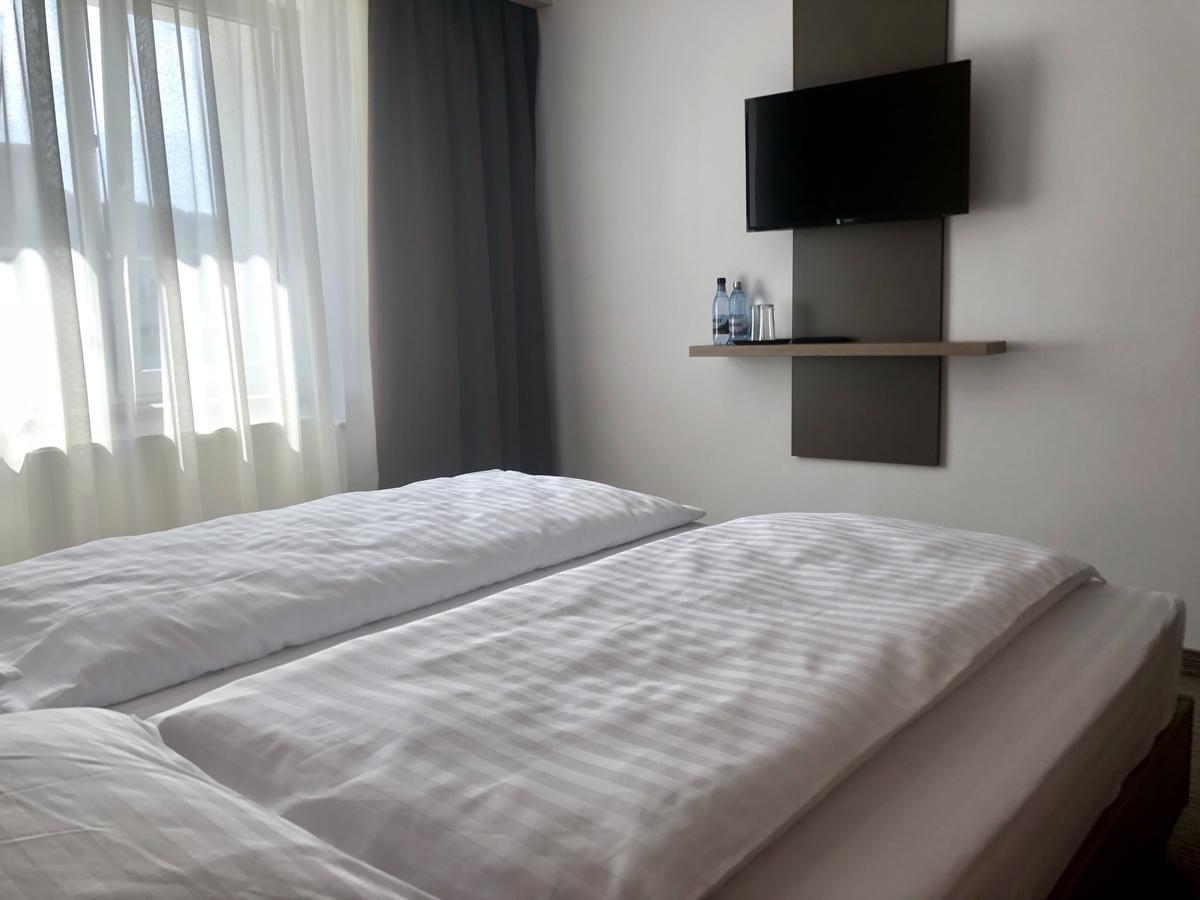 Hotel Nueva Park Braşov Esterno foto