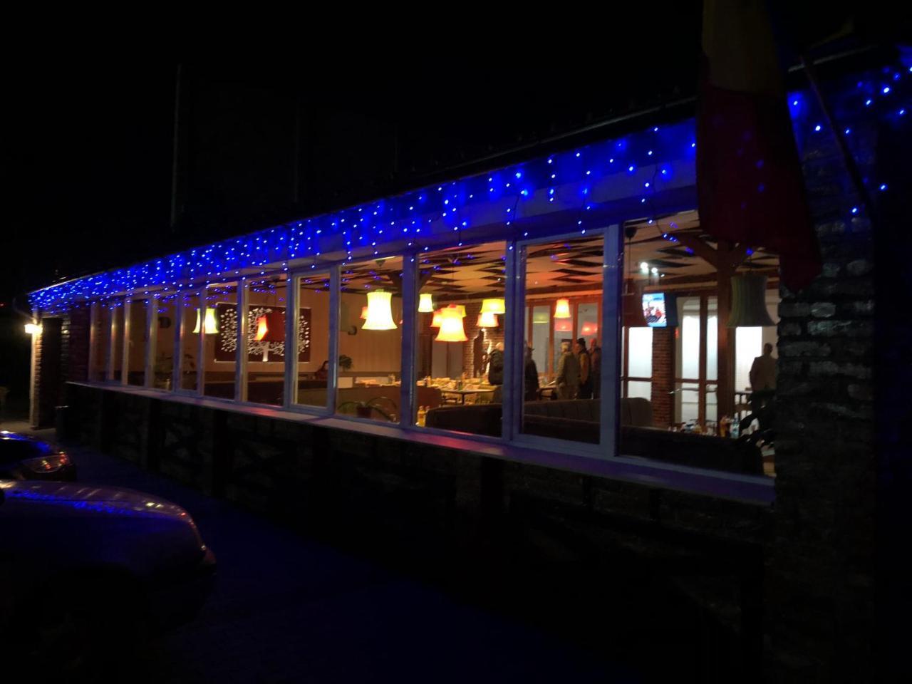 Hotel Nueva Park Braşov Esterno foto