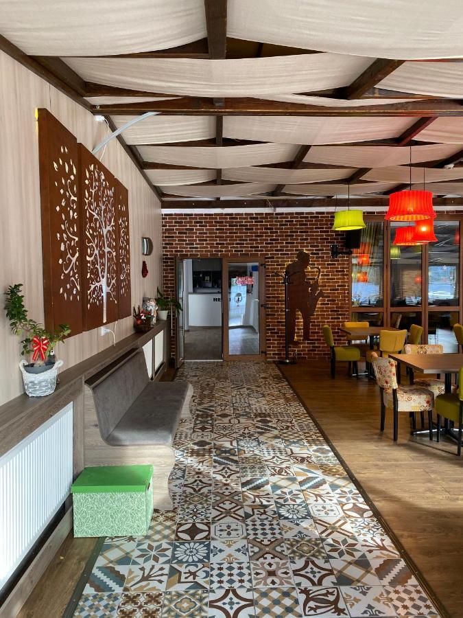 Hotel Nueva Park Braşov Esterno foto