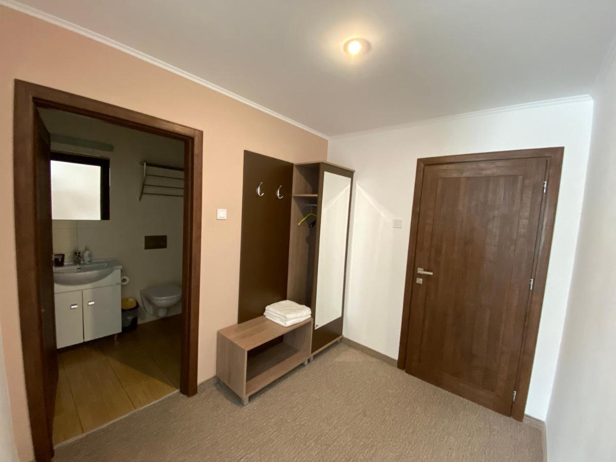 Hotel Nueva Park Braşov Esterno foto
